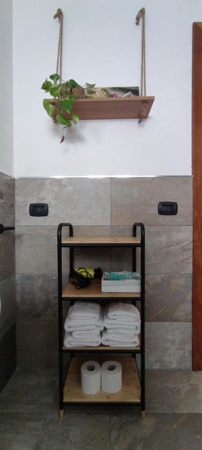 Al Vecchio Carrubo - Lovely 2-Rooms House & Patio Marsala Exterior photo